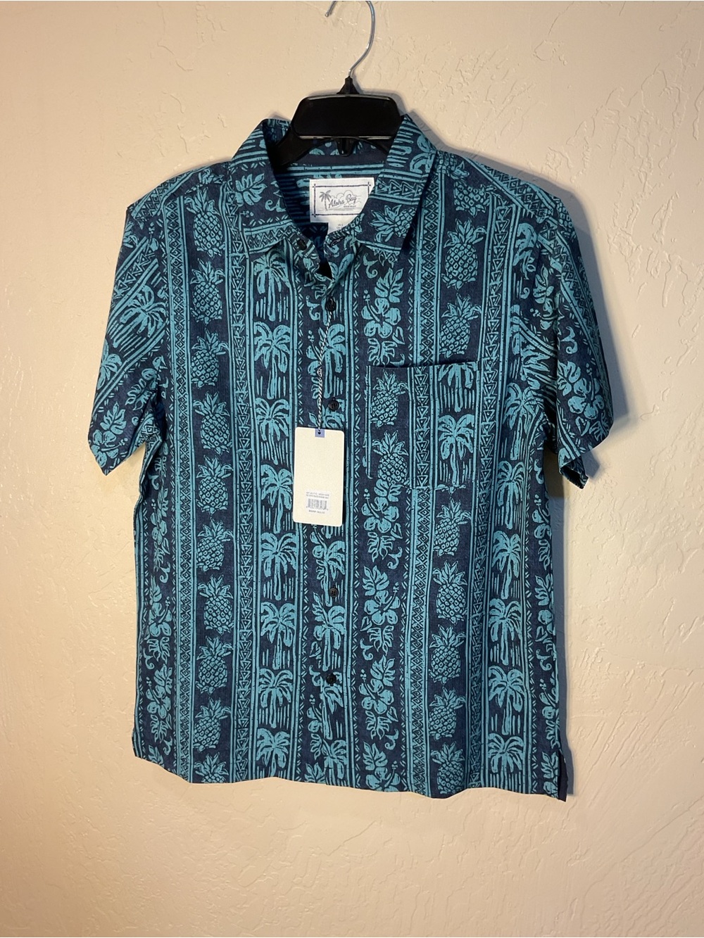 Aloha Bay Men's Short-Sleeve Button-Down Shirt in Teal and Navy small